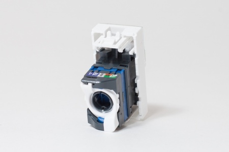 Розетка информационная UTP 1хRJ45 22,5х45 cat5e SPL 200006-1