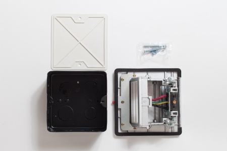 Люк на 1,5 поста (45х45), алюминий, с металлической коробкой, IP44 SPL 300002-2