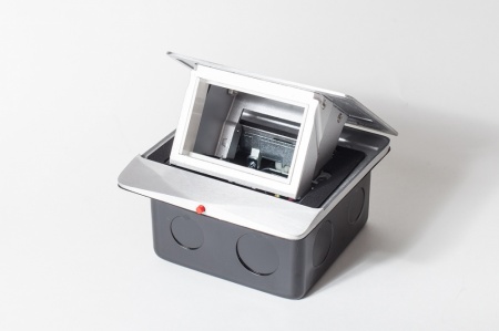 Люк на 1,5 поста (45х45), алюминий, с металлической коробкой, IP44 SPL 300002-0