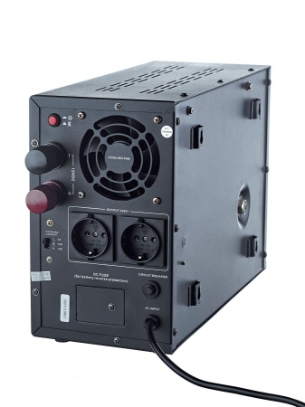 Источник бесперебойного питания Kiper Power Smart Universal 1500 (1500VA/1000W) -2